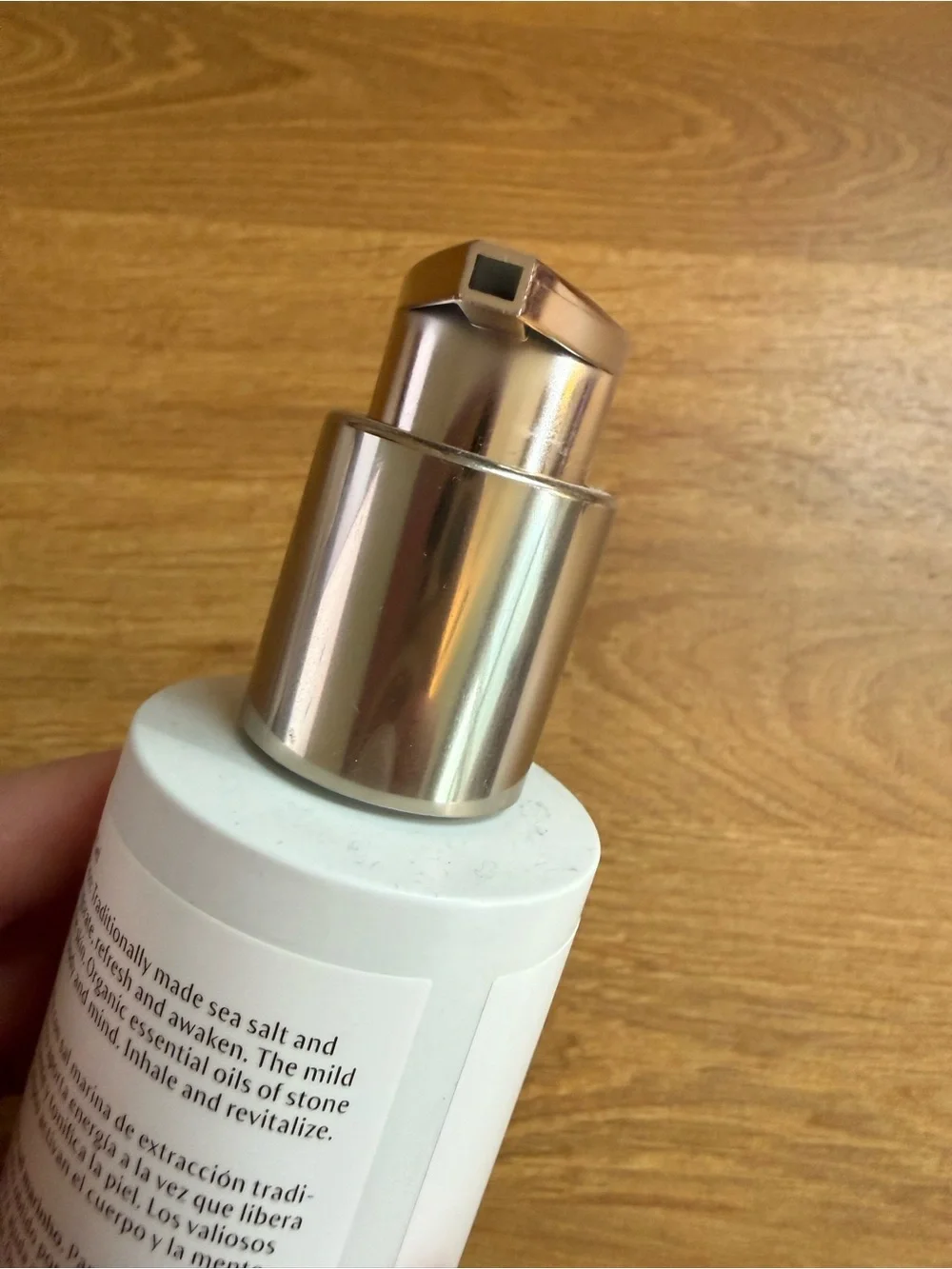 *BN* Dr. Hauschka Stone Pine Sea Salt Cleansing Gel